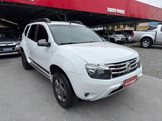 RENAULT DUSTER 2.0 DYNAMIQUE 4X2 16V FLEX 4P AUTOMÁTICO
